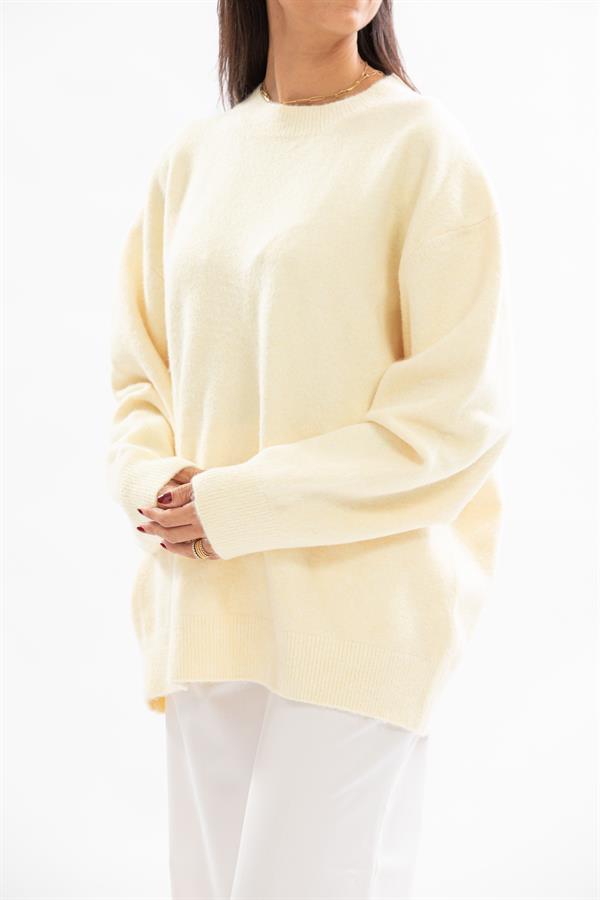 Oversized Soft Knit Sweater