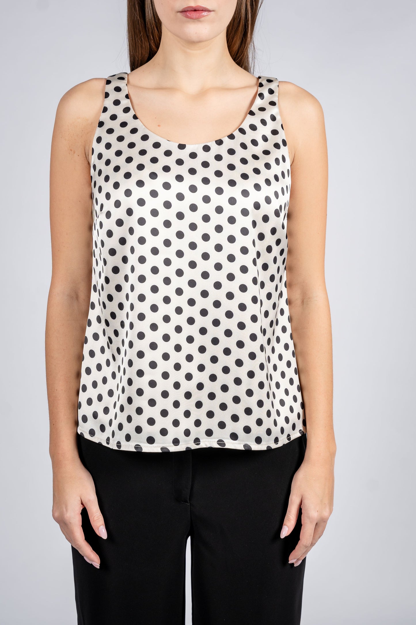 Sleeveless Round Neck Top