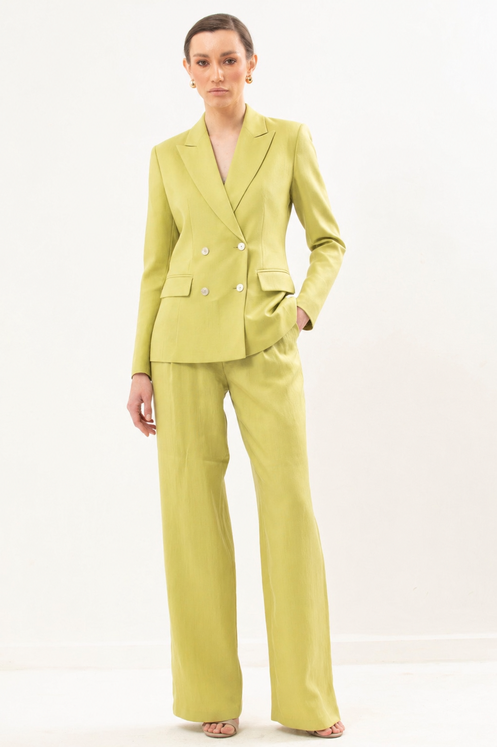 Double Breasted Blazer With Flap Pockets and 1 Back Vent
