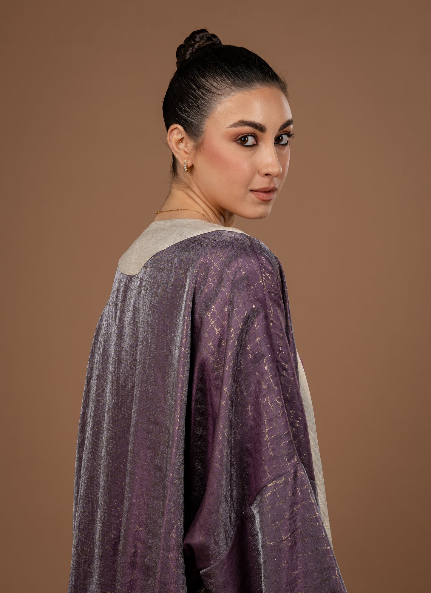 Wide Abaya With Contrast Band