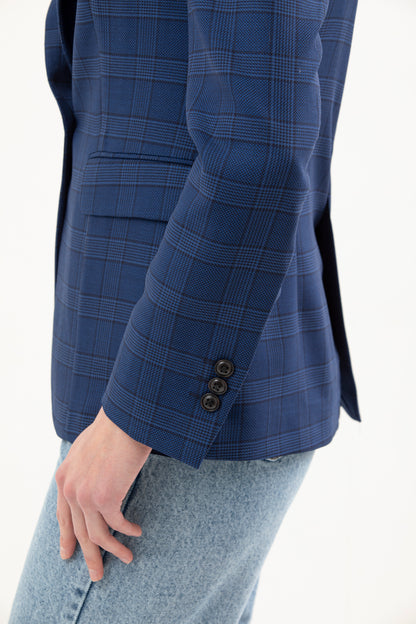 Single Breasted Blazer Featuring 1 Button,  Notch Lapel and no lining
