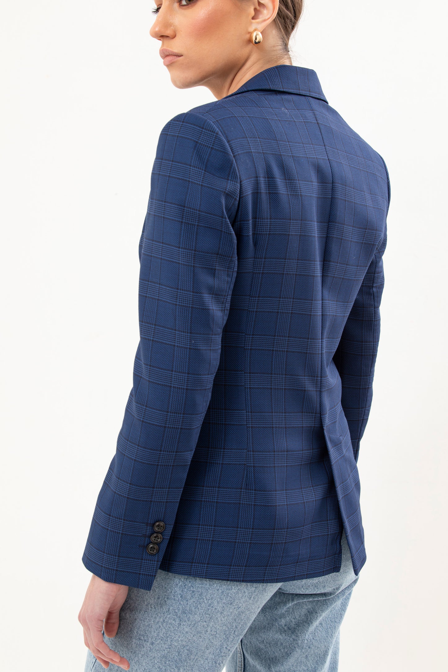 Single Breasted Blazer Featuring 1 Button,  Notch Lapel and no lining