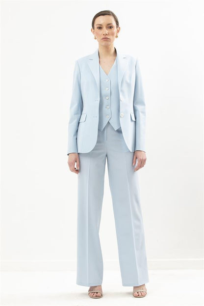 Single Breasted Blazer Featuring 1 Button and a Notch Lapel