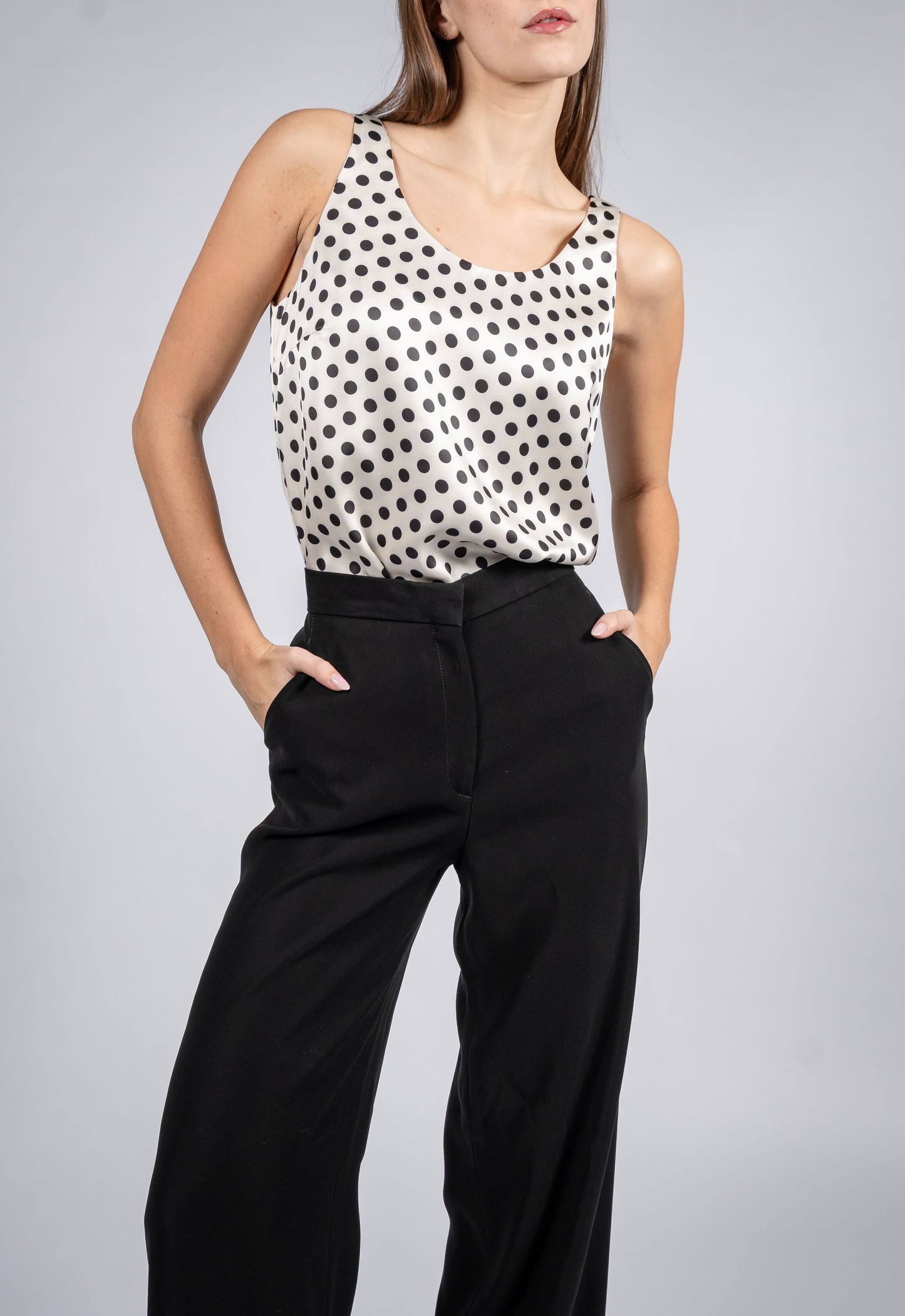 Sleeveless Round Neck Top