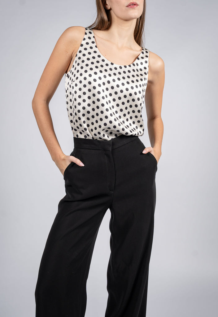 Sleeveless Round Neck Top