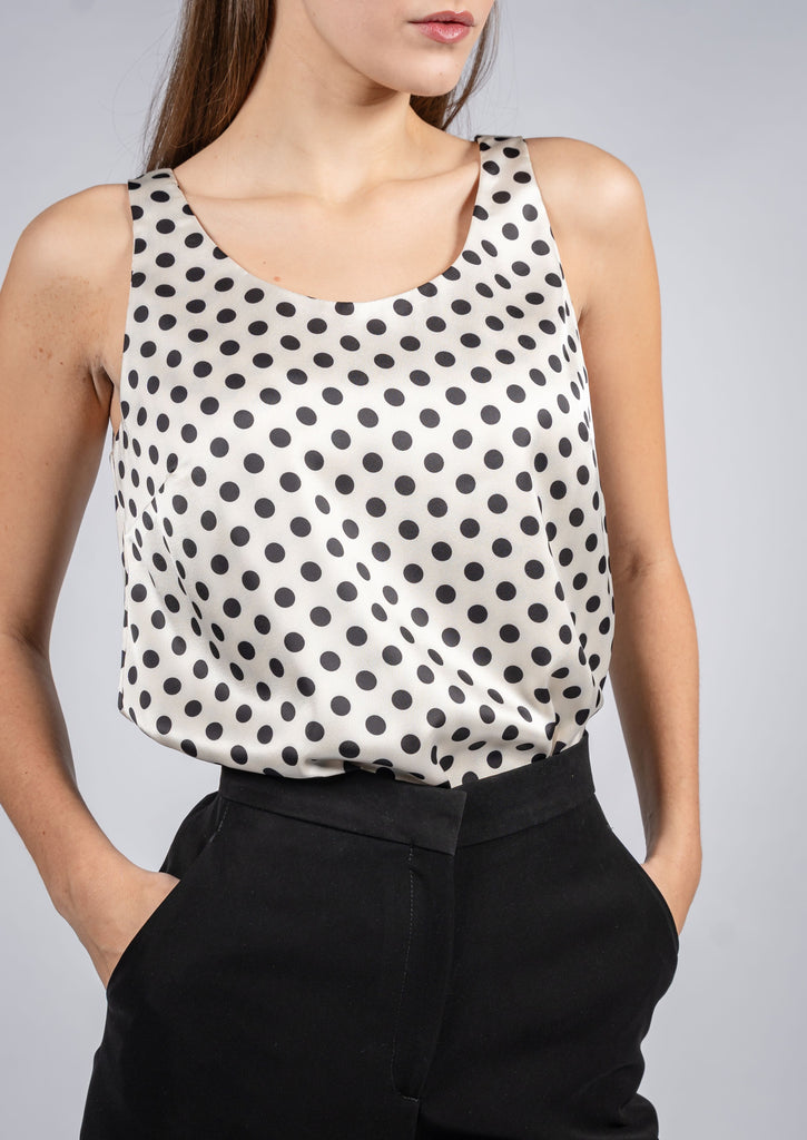 Sleeveless Round Neck Top