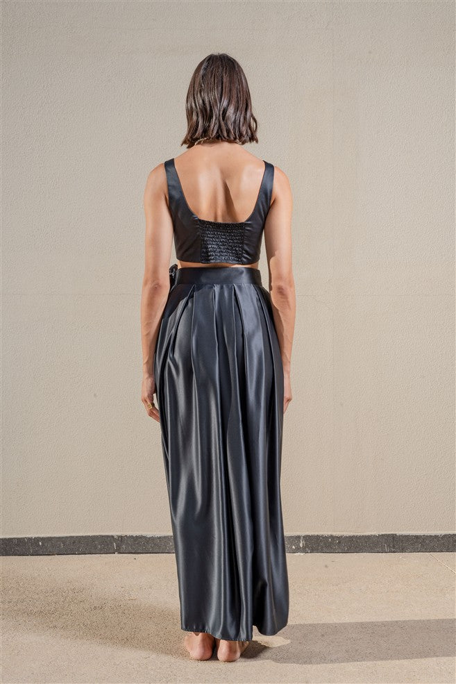 Long Pleated Skirt With Side Belt