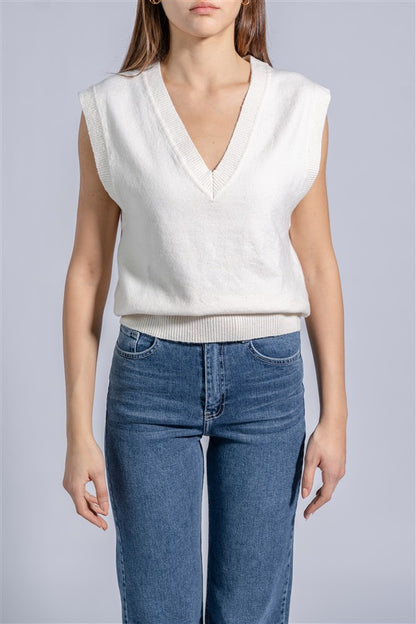 Sleeveless V-neck Knit