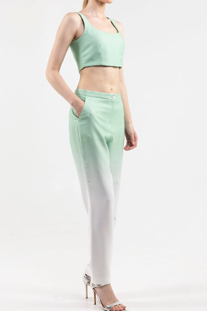 Carrot Fit Trousers With Front Pockets
