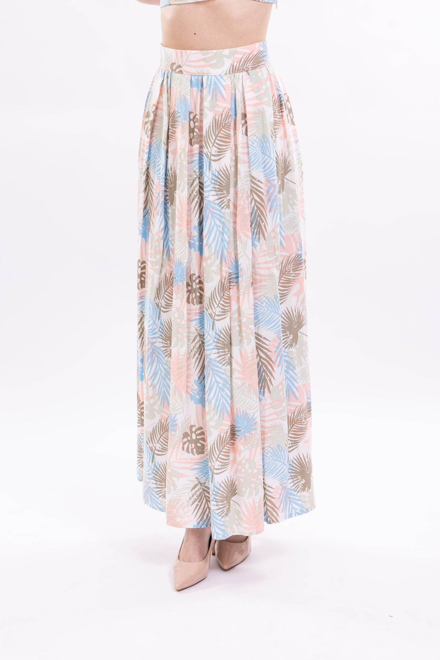 Voluminous Midi Pleated Skirt