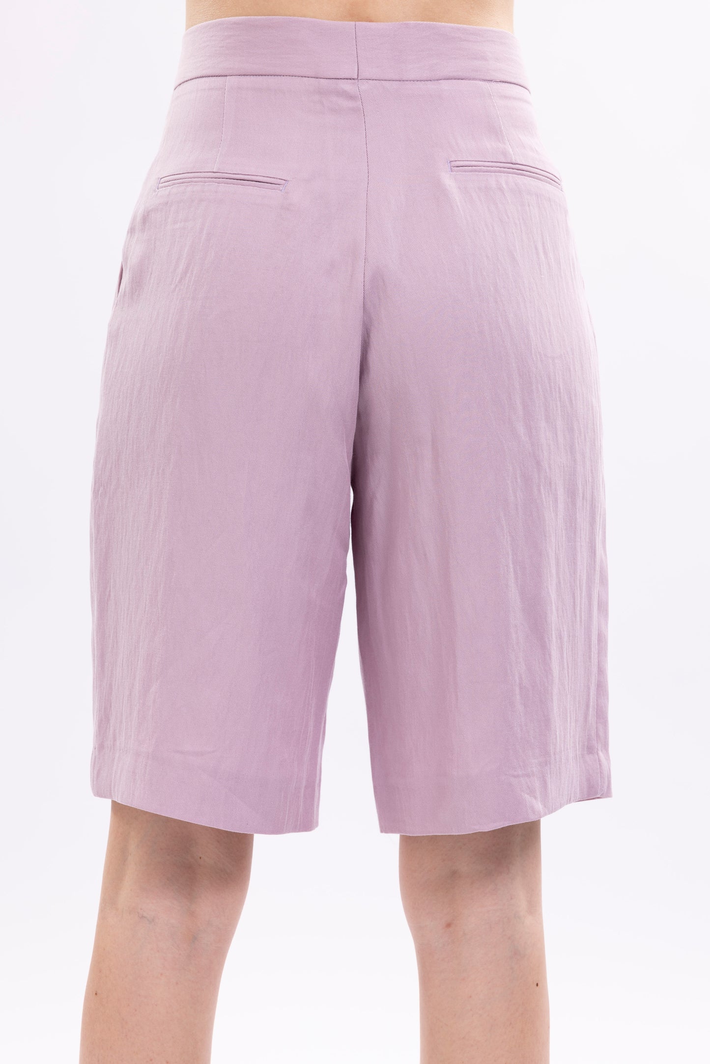 Bermuda With Front Pockets and Fake Back Pockets