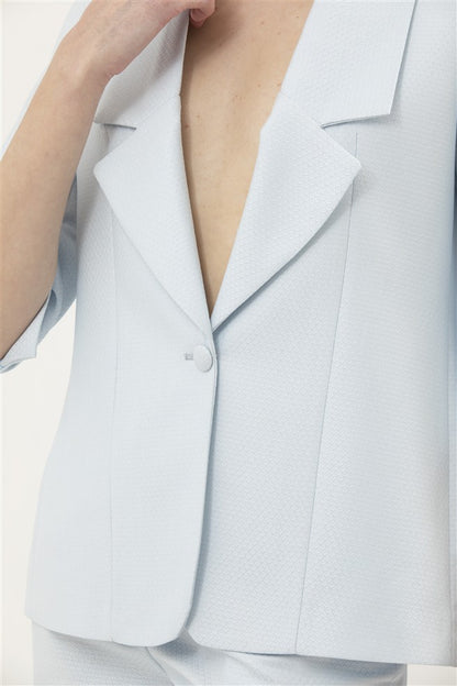 Single Breasted Blazer Featuring 3/4 Sleeves
