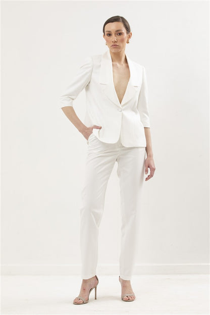 Single Breasted Blazer Featuring 3/4 Sleeves