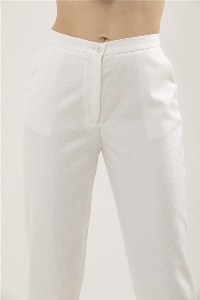 Carrot Fit Trousers