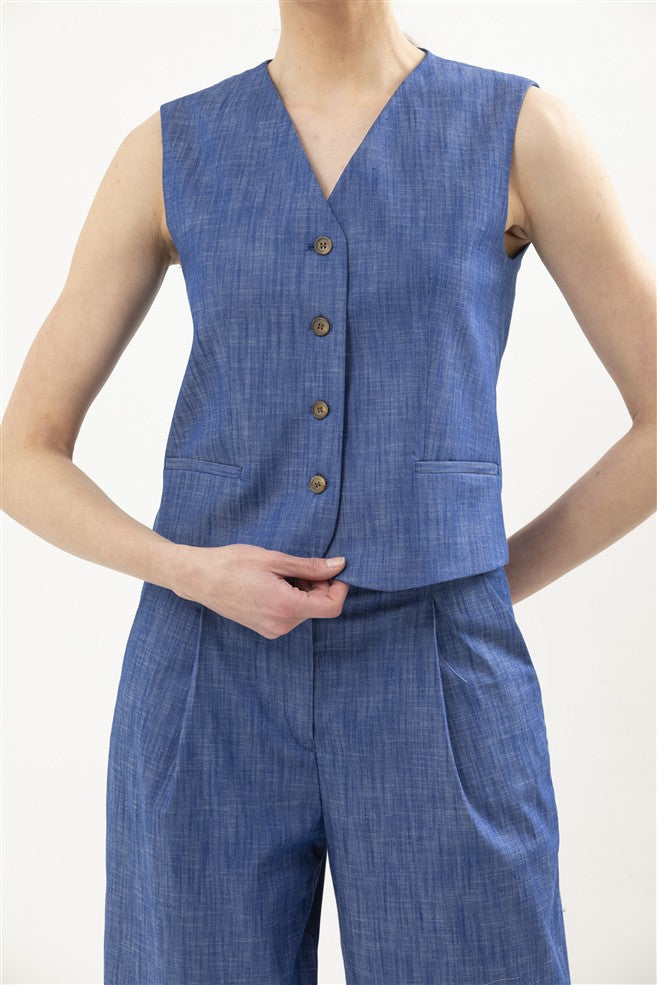 Waistcoat Featuring 4 Front Buttons and Back Belt