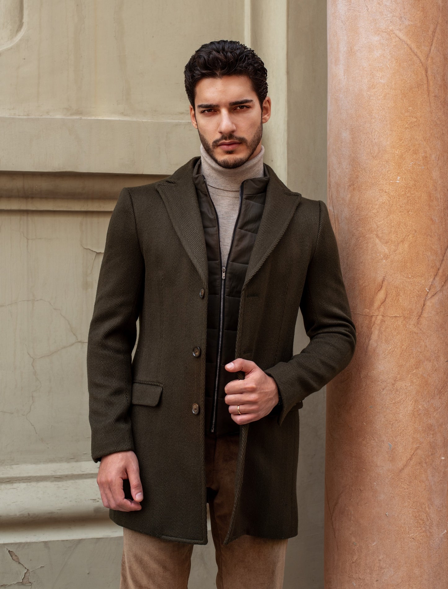 Mid-Lenght Classic Wool Coat With Detachable Vest