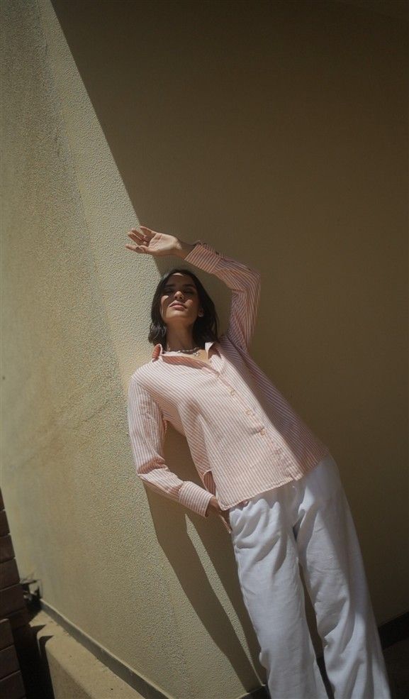 Long Sleeves Shirt With Round Side Slits