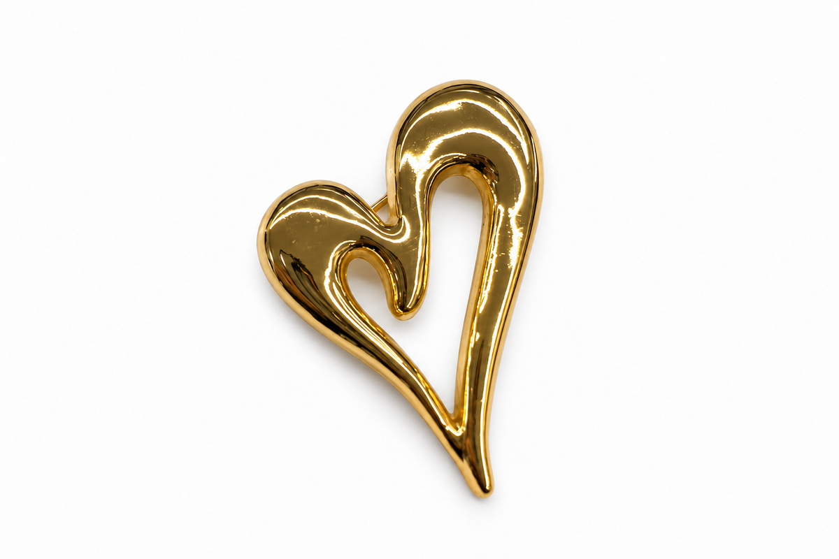 Fluid heart Pin