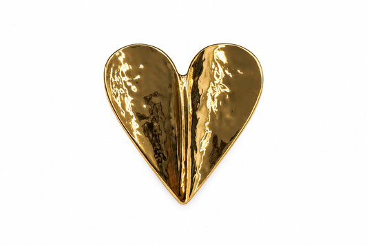 Sculpted heart pin