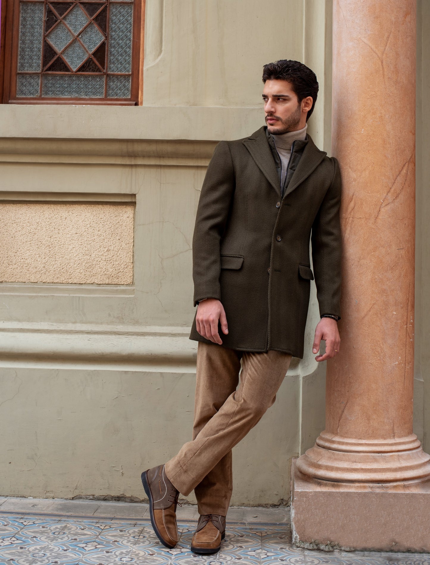 Mid-Lenght Classic Wool Coat With Detachable Vest