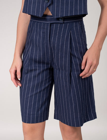 Women Bermuda With Pleats