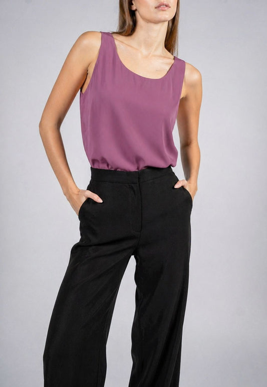 Sleeveless Round Neck Top