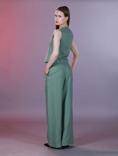 Wide Leg Trouser Featuring Front Pleats and Waistband