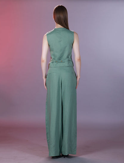 Wide Leg Trouser Featuring Front Pleats and Waistband