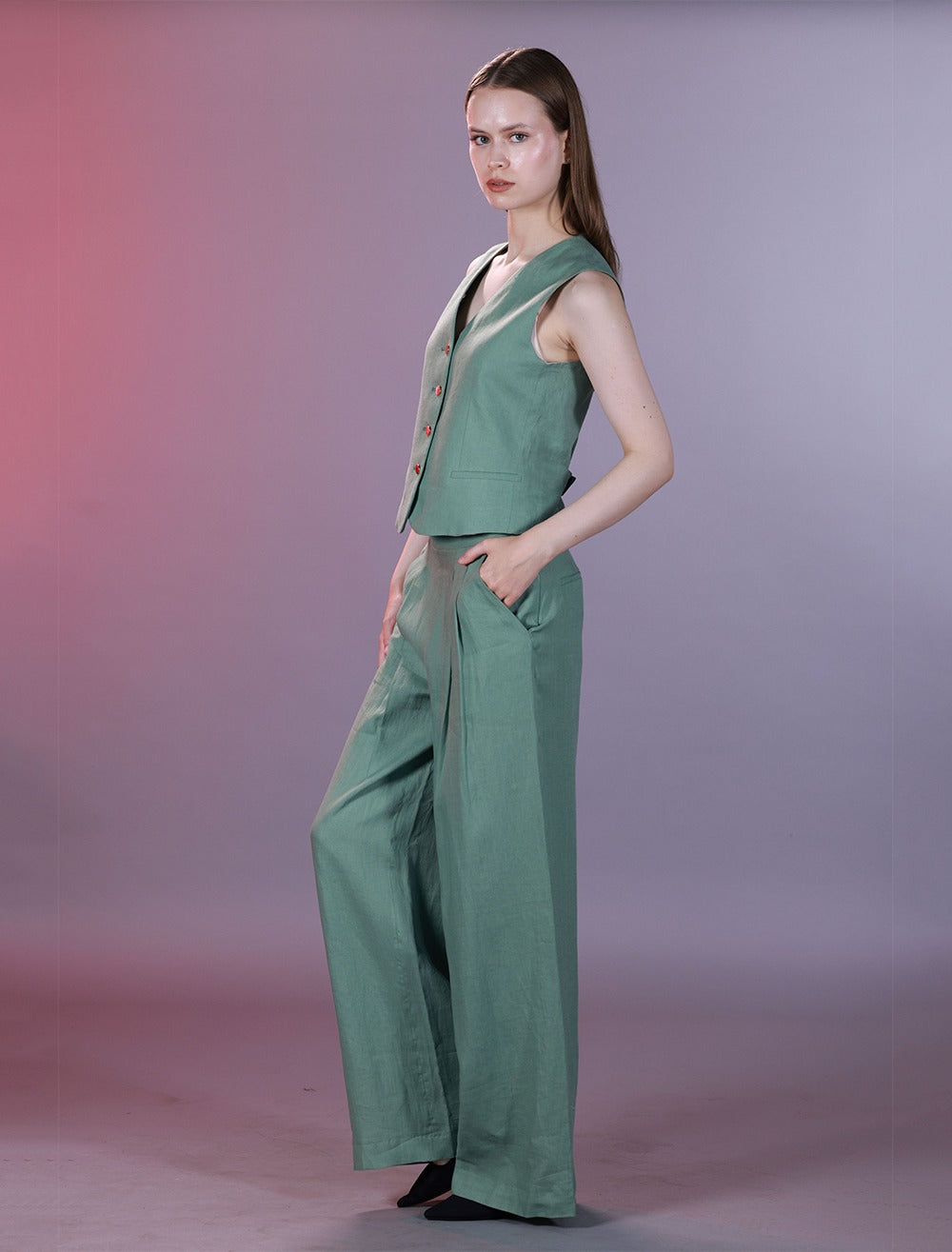 Wide Leg Trouser Featuring Front Pleats and Waistband