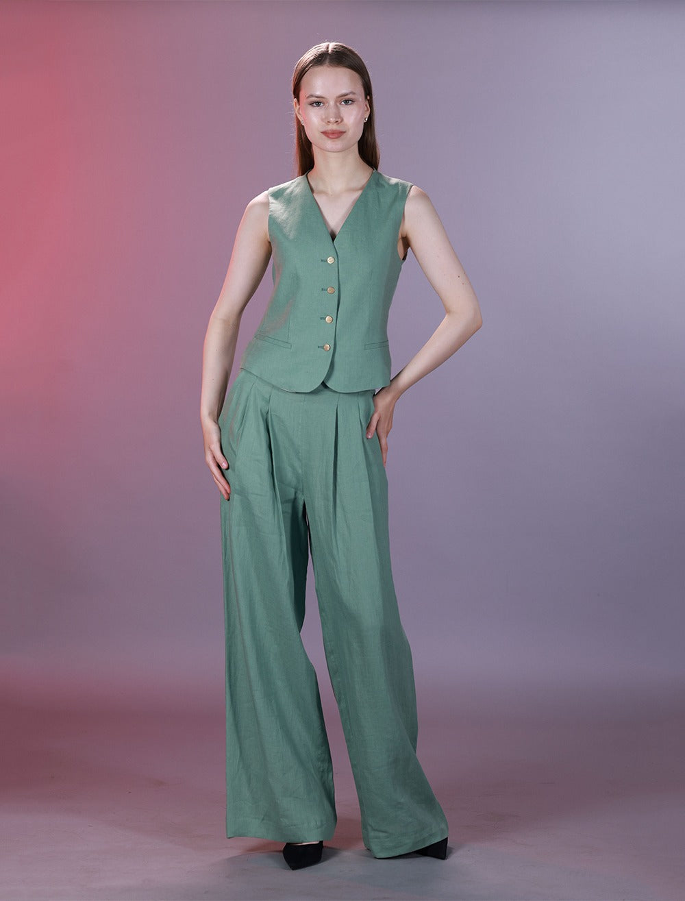 Wide Leg Trouser Featuring Front Pleats and Waistband