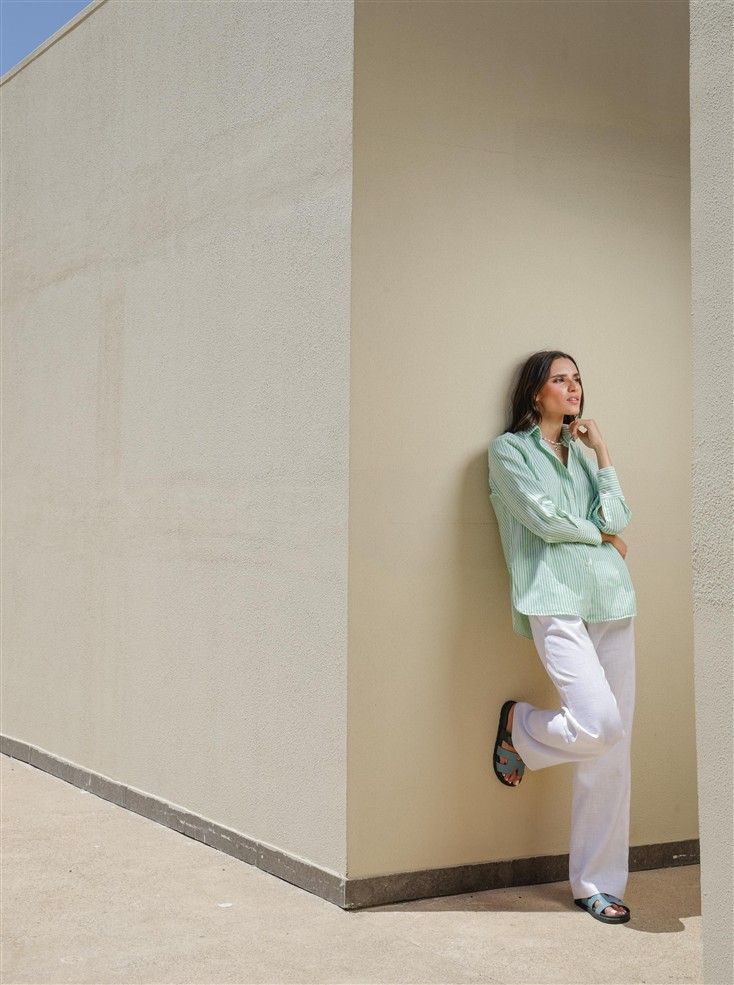 Long Sleeves Shirt With Round Side Slits