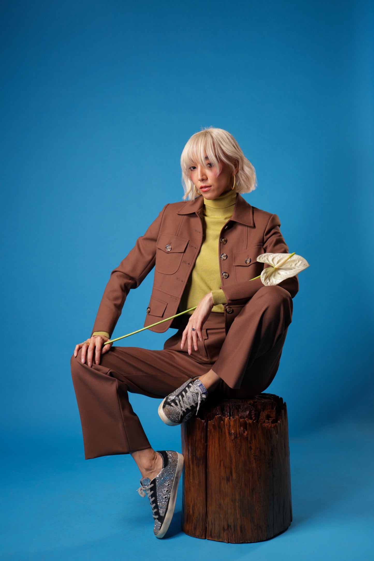 Straight High Waist Trousers with Wide Waistband and Buttons