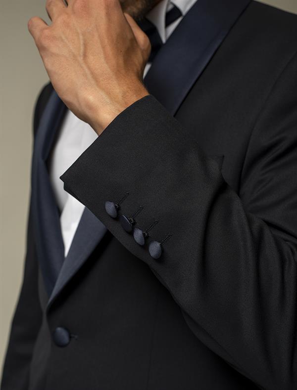Suit 1B, 1V M1123 Col Shawl