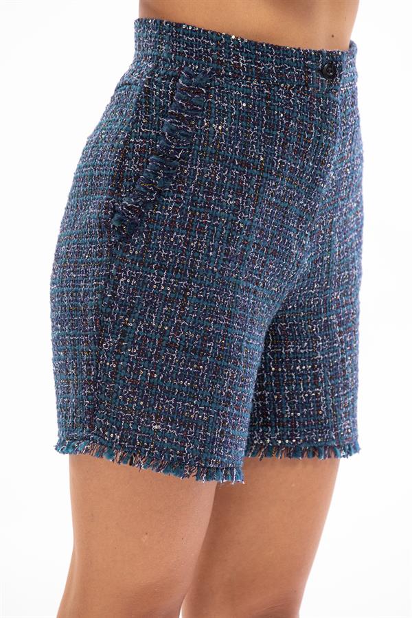 High Waist Short With Side Pockets and Hem Trims