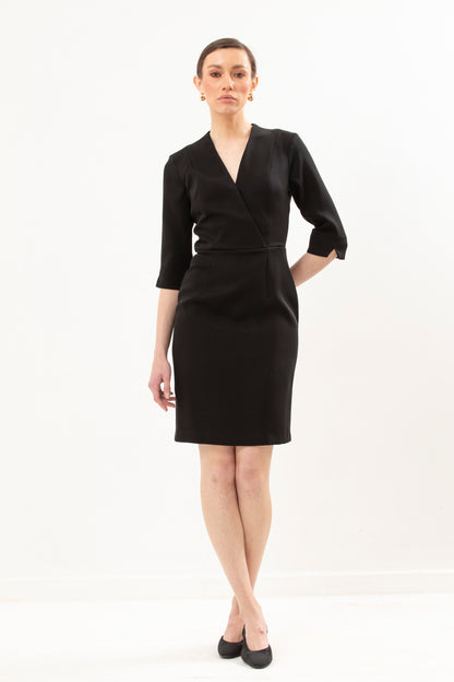 Basic V-neck Dress Featuring 3/4 Sleeves