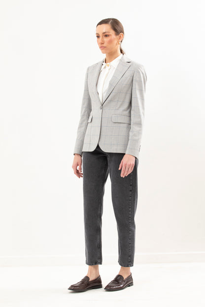 Single Breasted Blazer Featuring 1 Button,  Notch Lapel and no lining