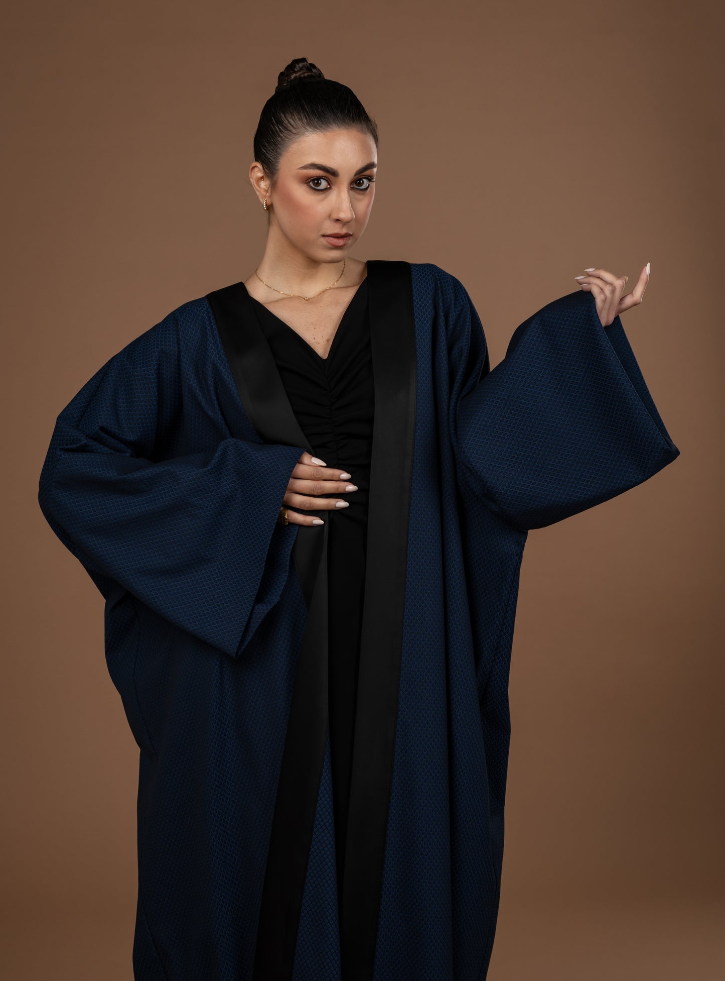 Wide Abaya With Contrast Band