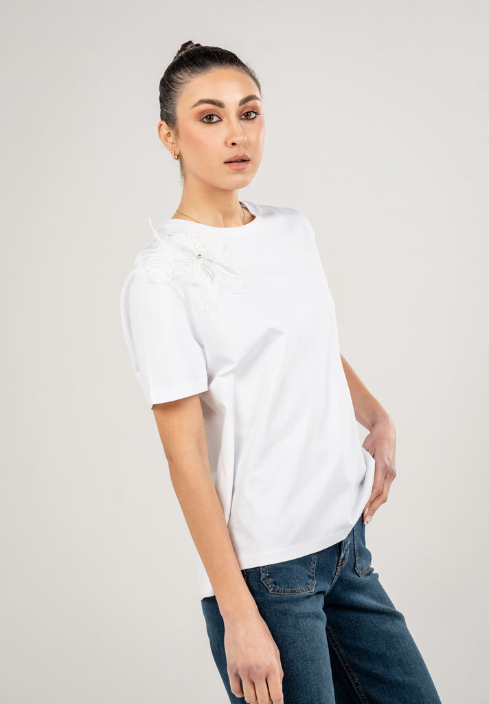 Basic T-Shirt With Flower appliqué