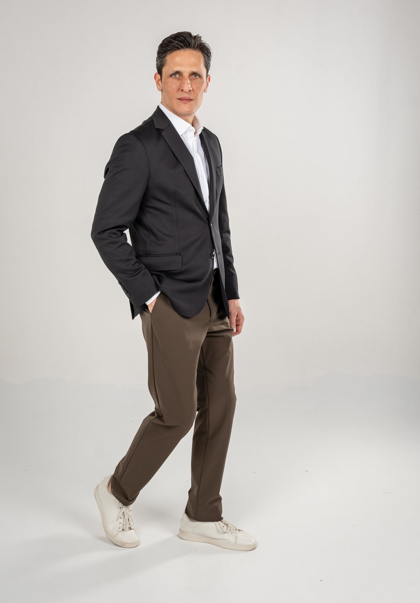 Trousers Tapered With Elastane