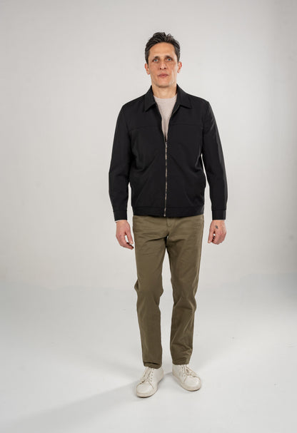 Short Jacket With Zipper